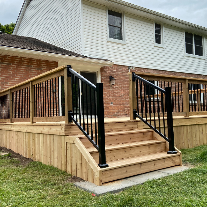 Cedar Deck With Railing